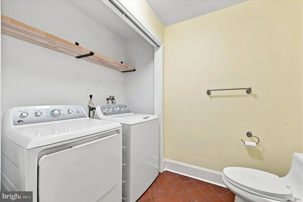 1136 3RD STREET Philadelphia, PA 19123