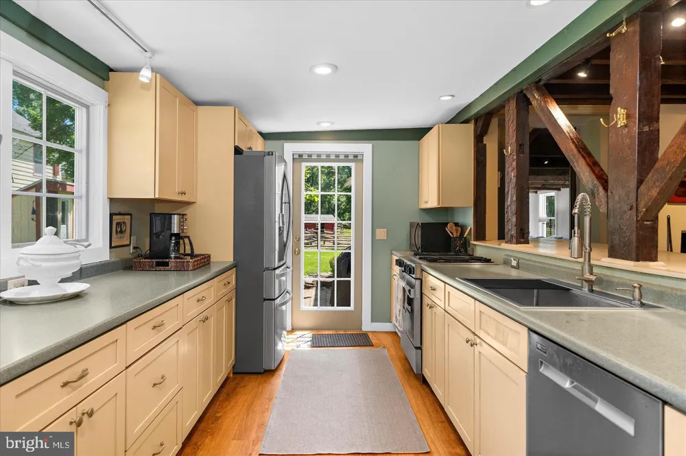179 LINDBERGH ROAD Hopewell, NJ 08525