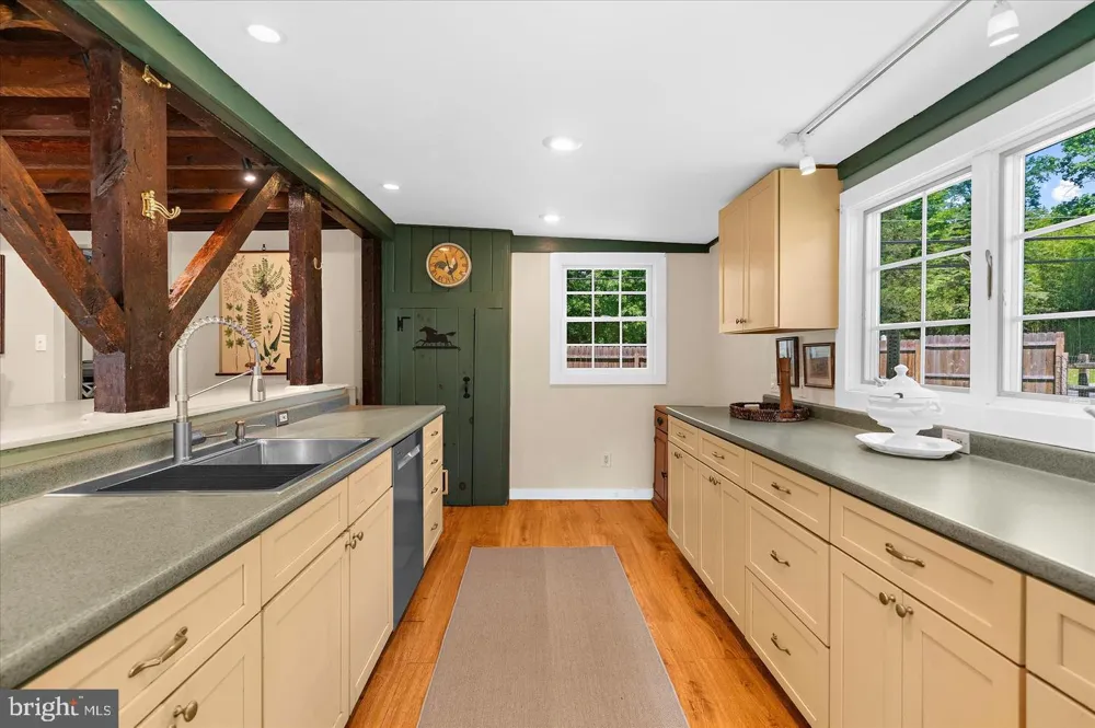 179 LINDBERGH ROAD Hopewell, NJ 08525