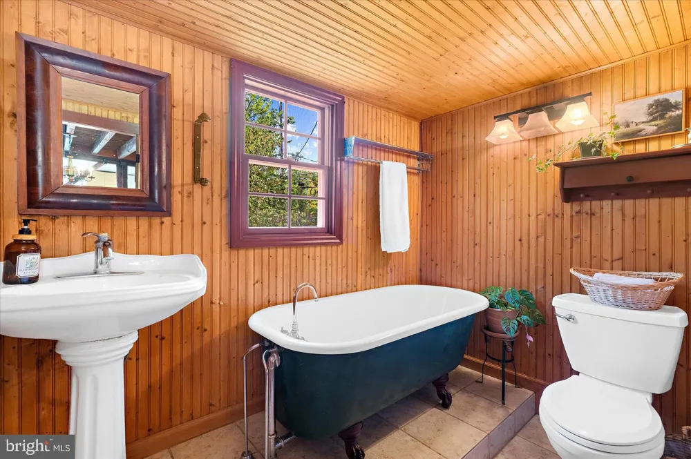 179 LINDBERGH ROAD Hopewell, NJ 08525
