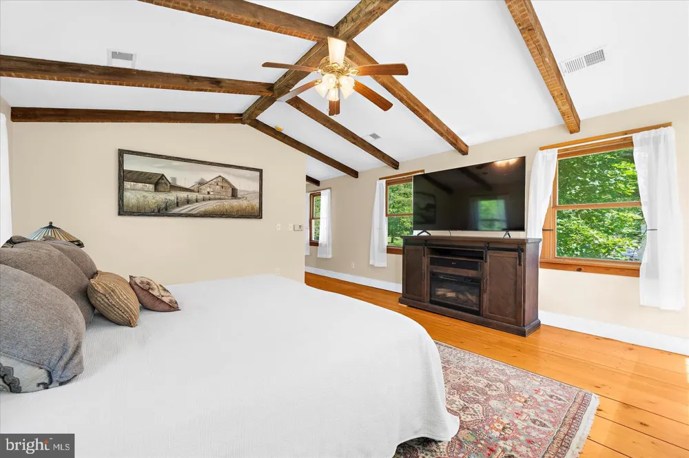 179 LINDBERGH ROAD Hopewell, NJ 08525