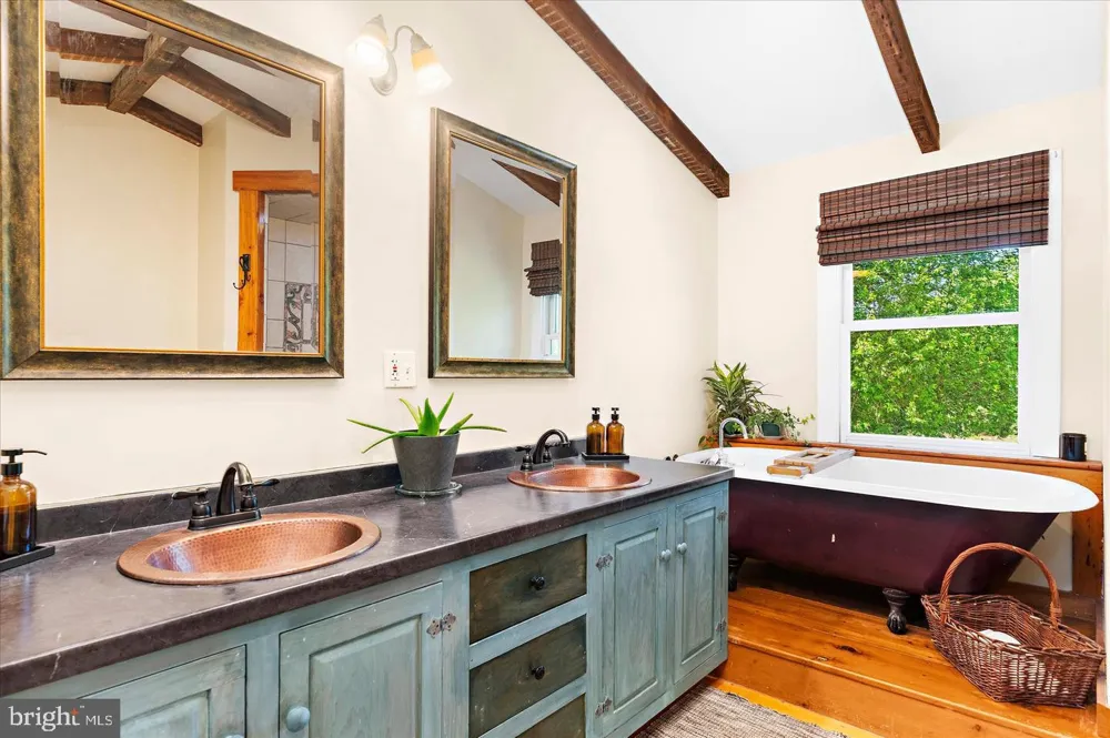 179 LINDBERGH ROAD Hopewell, NJ 08525