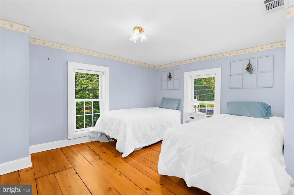 179 LINDBERGH ROAD Hopewell, NJ 08525