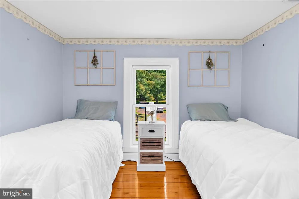 179 LINDBERGH ROAD Hopewell, NJ 08525