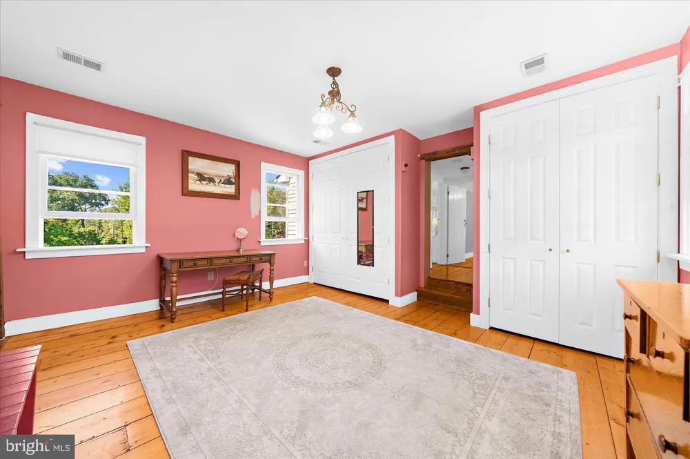179 LINDBERGH ROAD Hopewell, NJ 08525