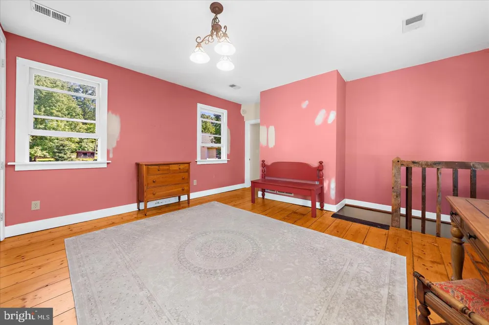 179 LINDBERGH ROAD Hopewell, NJ 08525