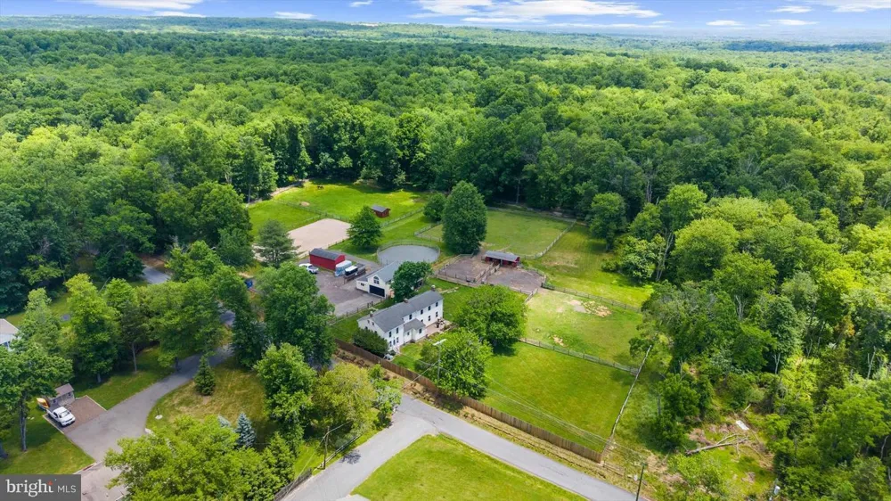 179 LINDBERGH ROAD Hopewell, NJ 08525