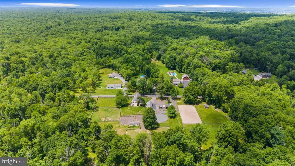 179 LINDBERGH ROAD Hopewell, NJ 08525