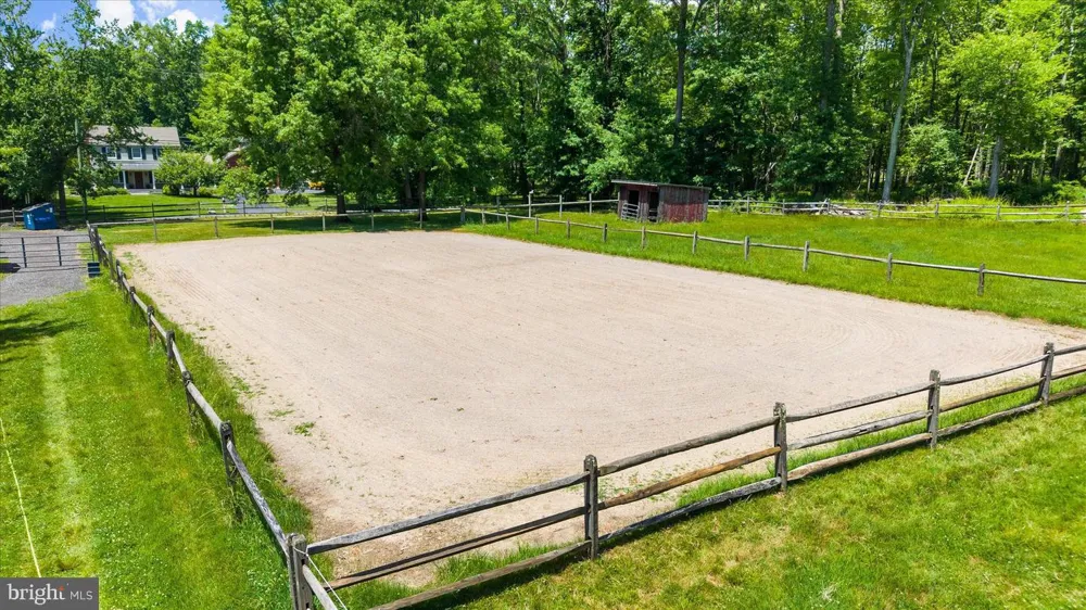 179 LINDBERGH ROAD Hopewell, NJ 08525