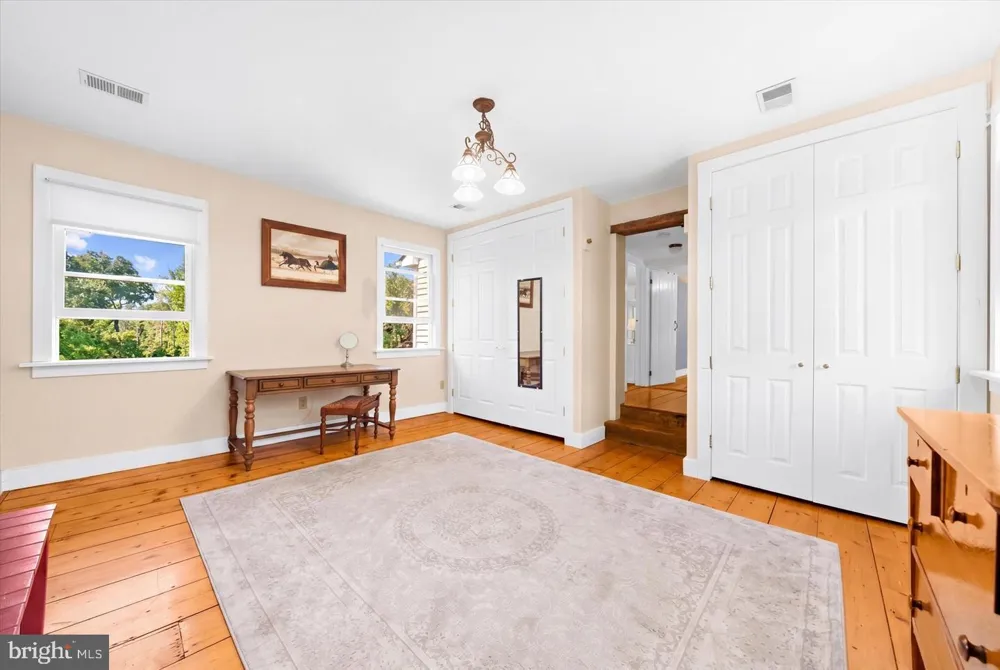 179 LINDBERGH ROAD Hopewell, NJ 08525