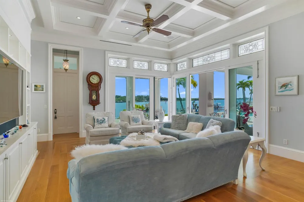 17667 SE Federal Highway Tequesta, FL 33469