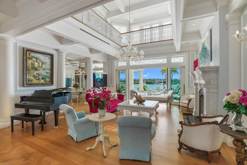 17667 SE Federal Highway Tequesta, FL 33469
