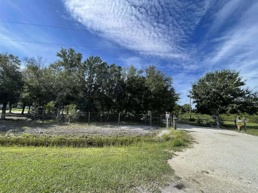 16738 NW 262nd Street Okeechobee, FL 34972