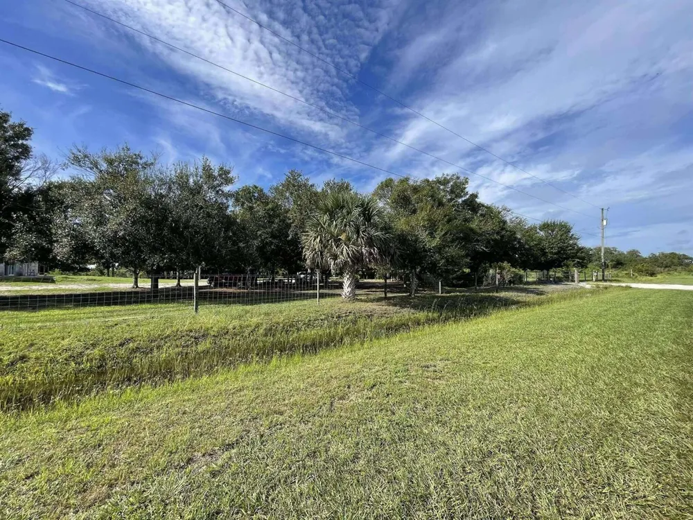 16738 NW 262nd Street Okeechobee, FL 34972