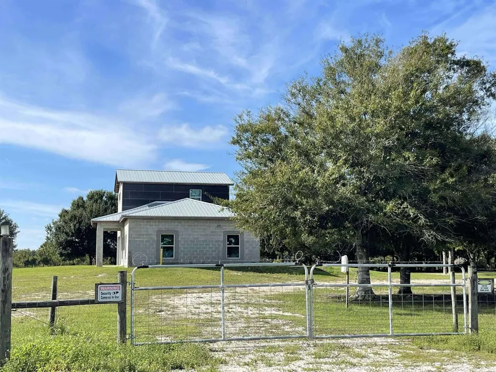 16738 NW 262nd Street Okeechobee, FL 34972