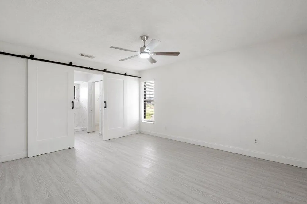 160 SW Grove Avenue Port St. Lucie, FL 34983