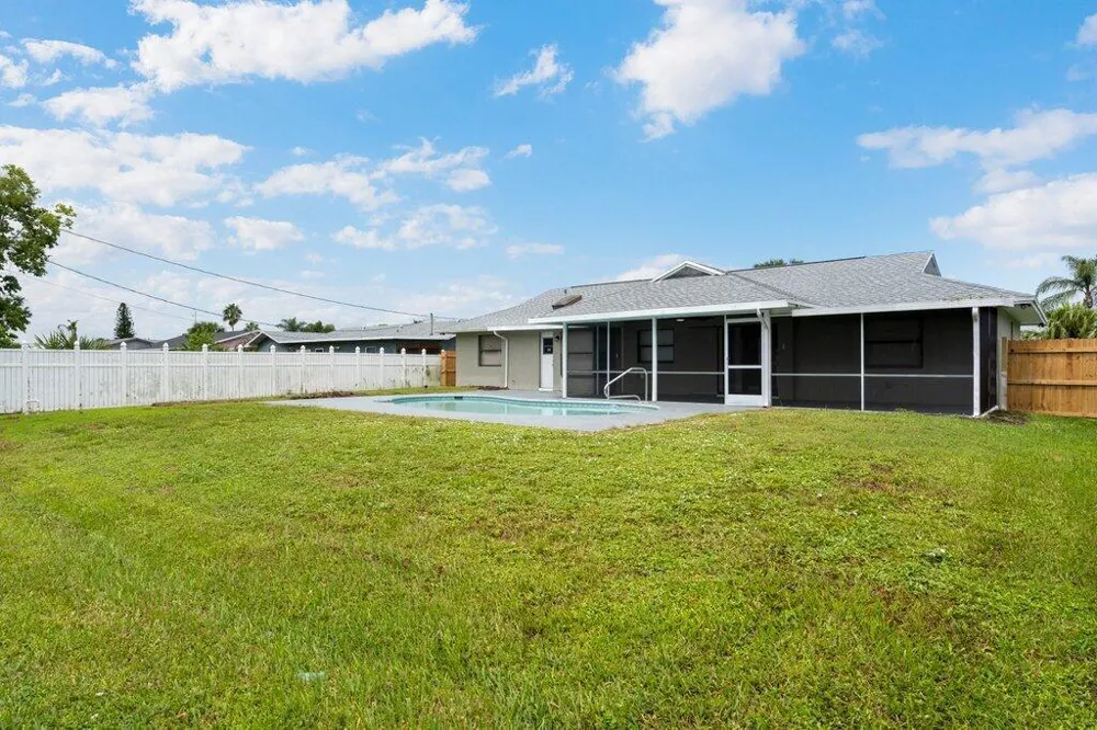 160 SW Grove Avenue Port St. Lucie, FL 34983