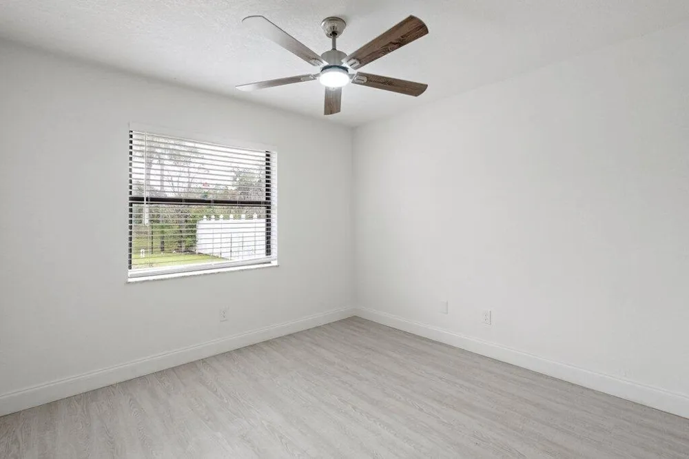 160 SW Grove Avenue Port St. Lucie, FL 34983