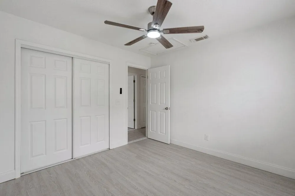 160 SW Grove Avenue Port St. Lucie, FL 34983