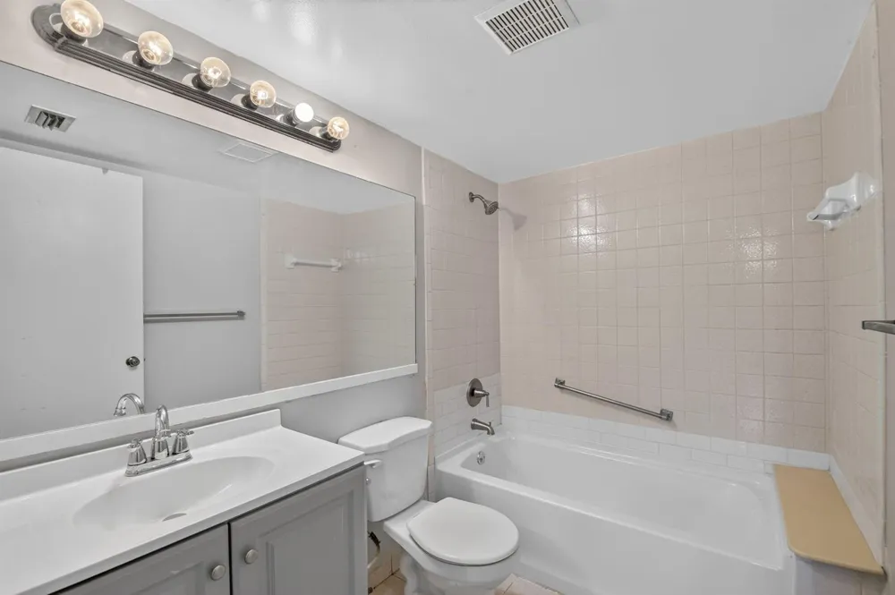 1002 GREEN PINE BOULEVARD #C1 West Palm Beach, FL 33409