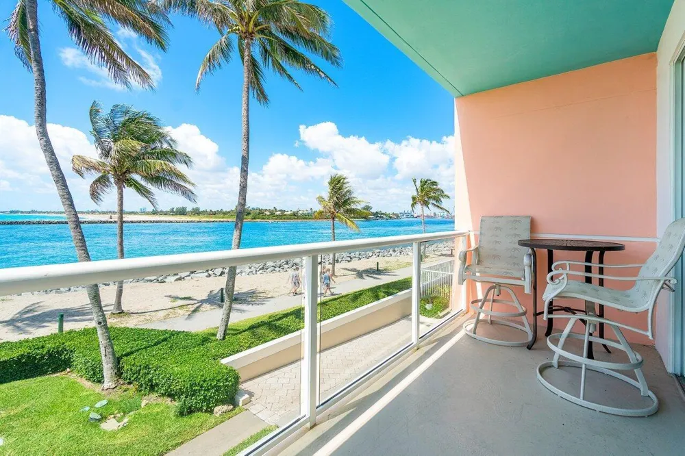 120 Inlet Way #204 Palm Beach Shores, FL 33404