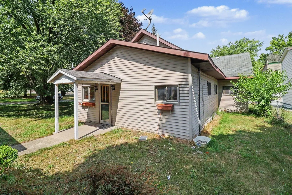 3907 E Main Street Fountain, MI 49410