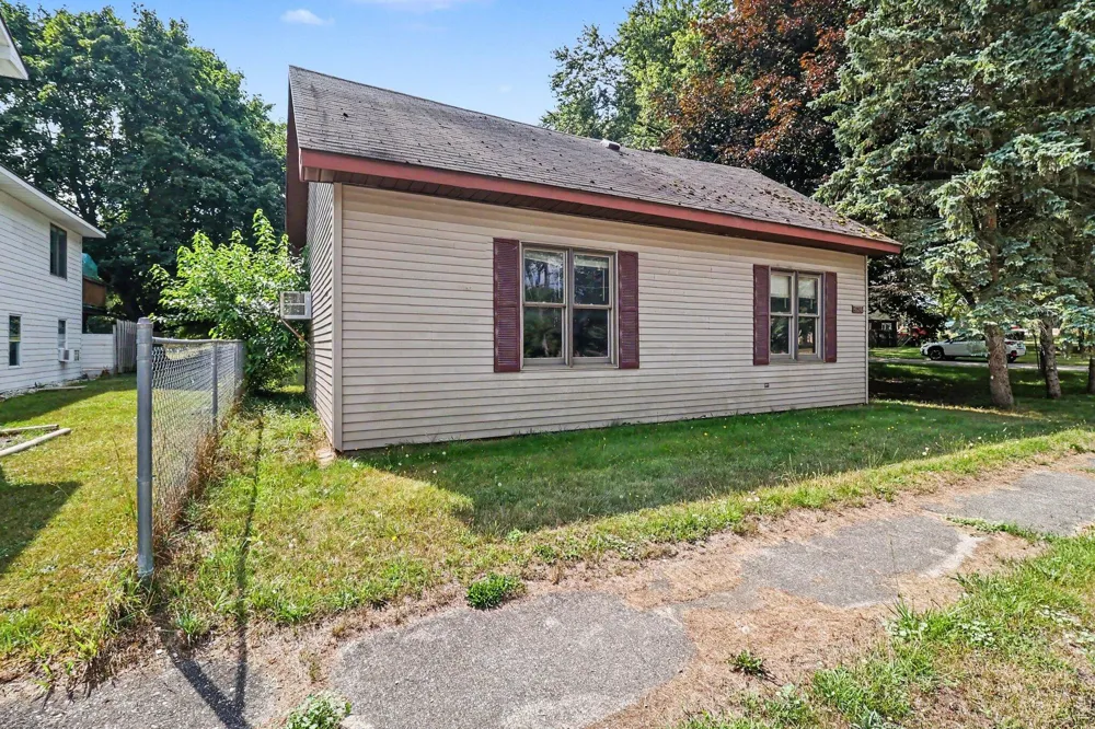 3907 E Main Street Fountain, MI 49410