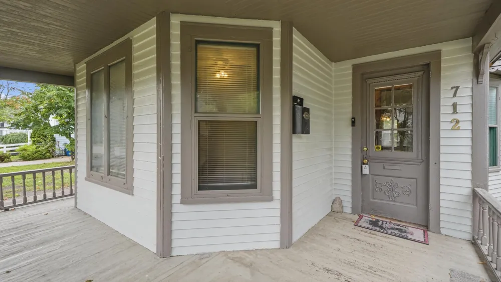 712 W Walnut Street Kalamazoo, MI 49007