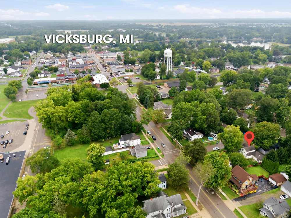 110 Pearl Street Vicksburg, MI 49097