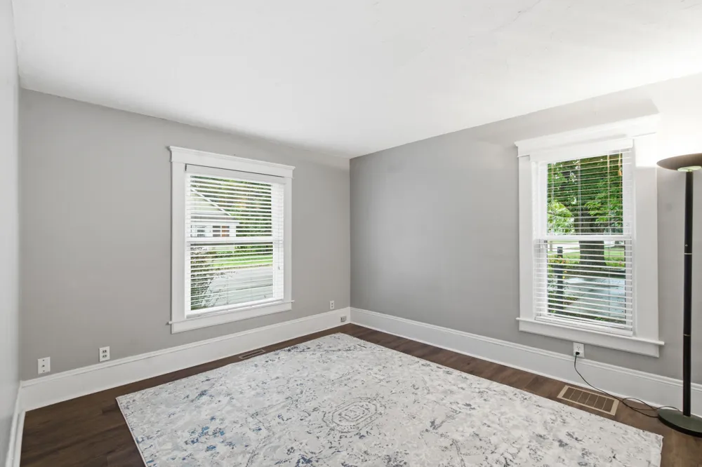 110 Pearl Street Vicksburg, MI 49097