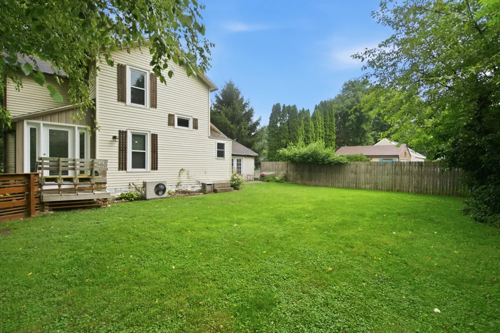 110 Pearl Street Vicksburg, MI 49097