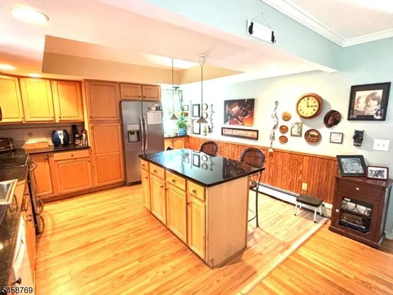 30 Woodlawn Ter Jefferson, NJ 07849