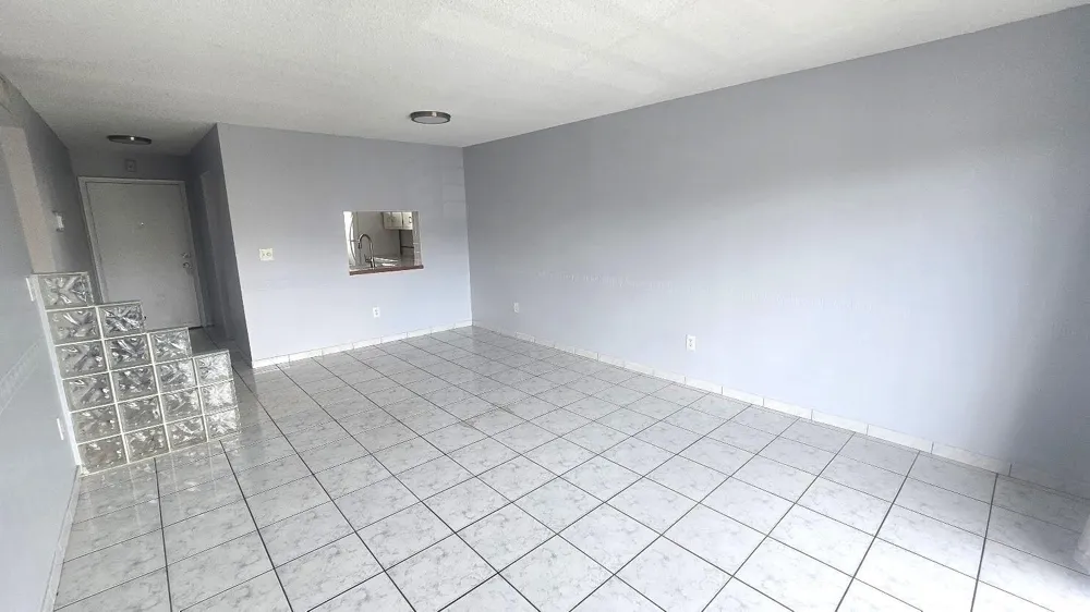 2800 NW 56th Avenue #G406 Lauderhill, FL 33313
