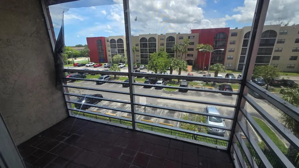 2800 NW 56th Avenue #G406 Lauderhill, FL 33313