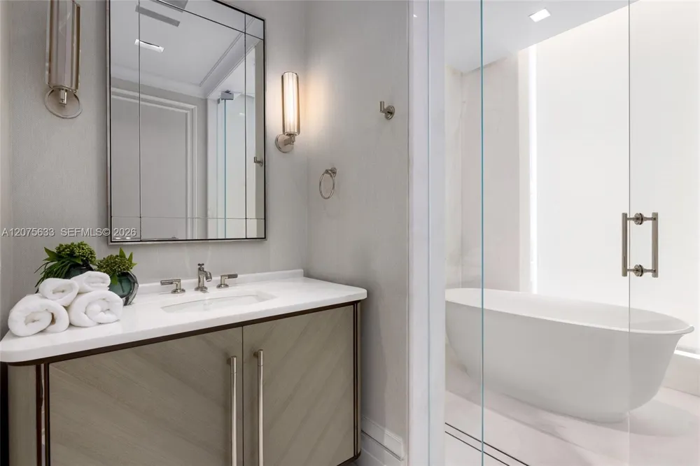 17975 Collins Ave #N-SF-02 Sunny Isles Beach, FL 33160