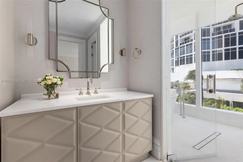 17975 Collins Ave #N-SF-02 Sunny Isles Beach, FL 33160