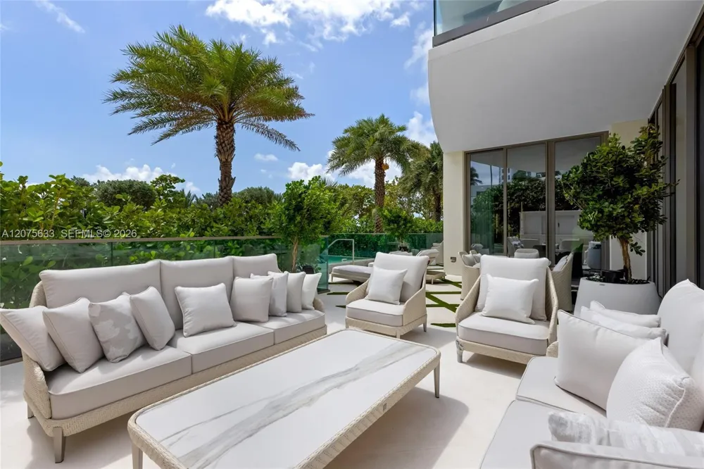 17975 Collins Ave #N-SF-02 Sunny Isles Beach, FL 33160