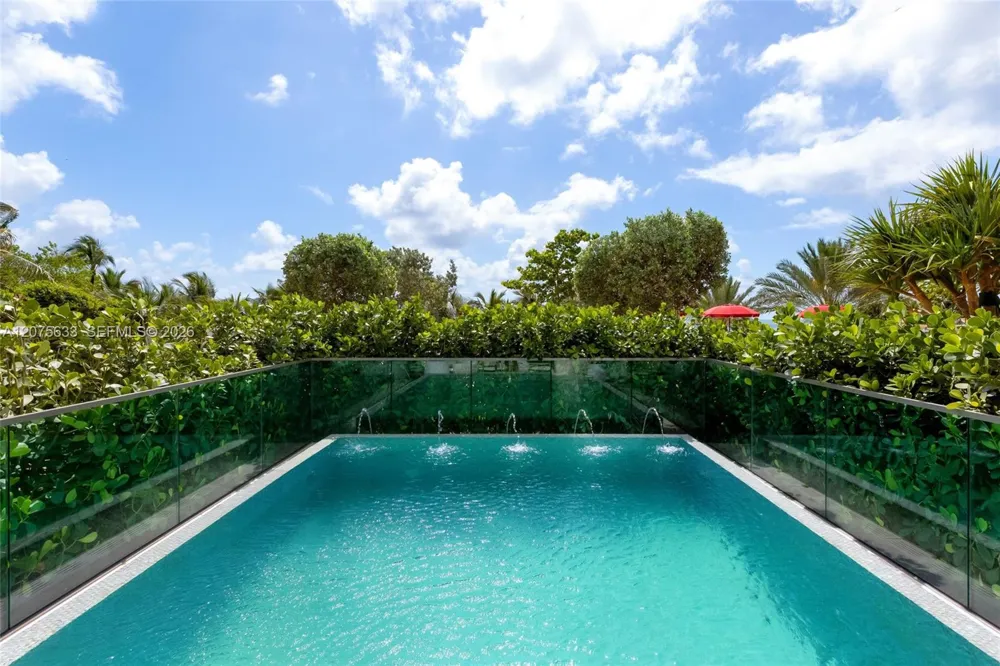 17975 Collins Ave #N-SF-02 Sunny Isles Beach, FL 33160