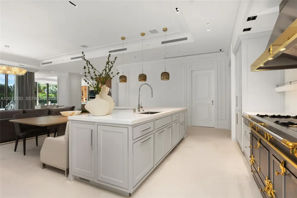 17975 Collins Ave #N-SF-02 Sunny Isles Beach, FL 33160