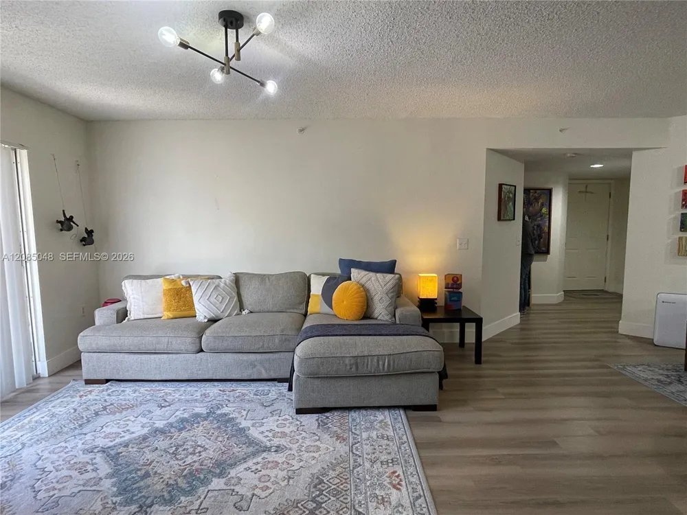 2009 SE 10th Ave #303 Fort Lauderdale, FL 33316