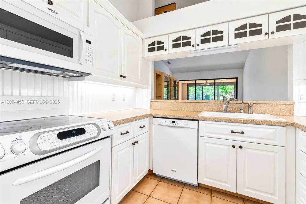 5289 Fairway Woods Dr #2911 Delray Beach, FL 33484
