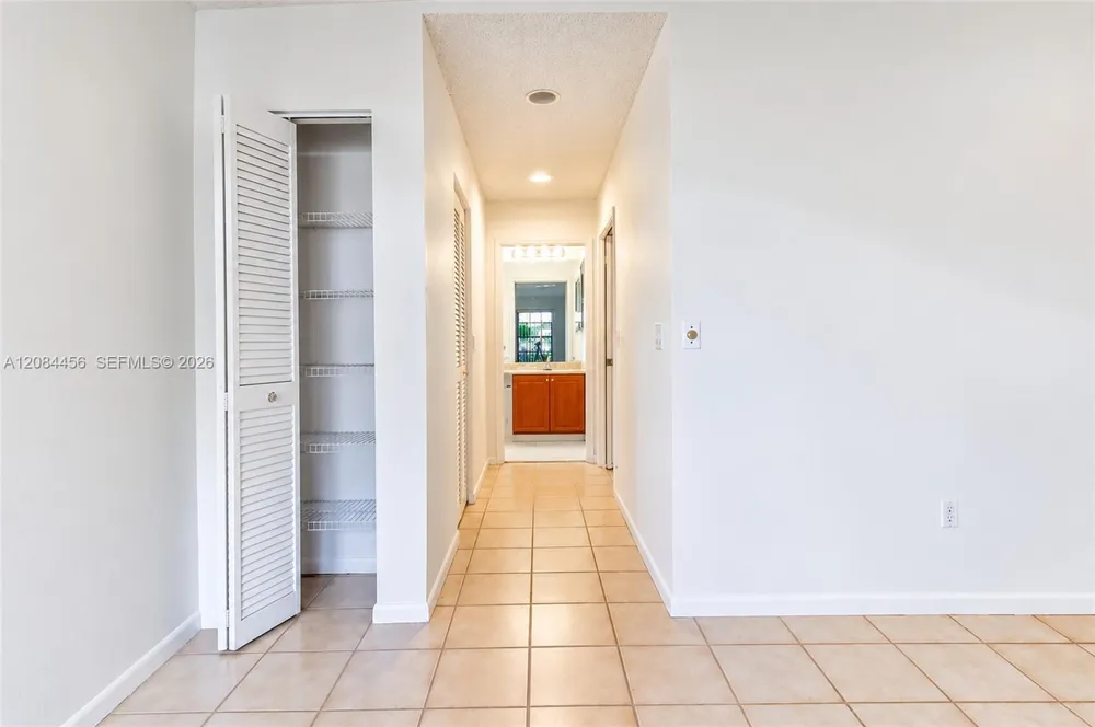 5289 Fairway Woods Dr #2911 Delray Beach, FL 33484