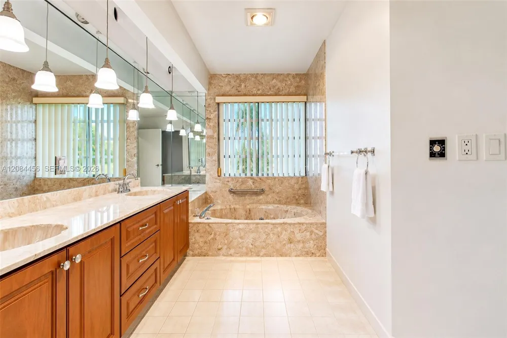 5289 Fairway Woods Dr #2911 Delray Beach, FL 33484