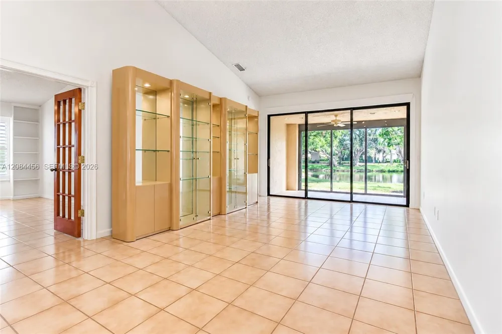 5289 Fairway Woods Dr #2911 Delray Beach, FL 33484