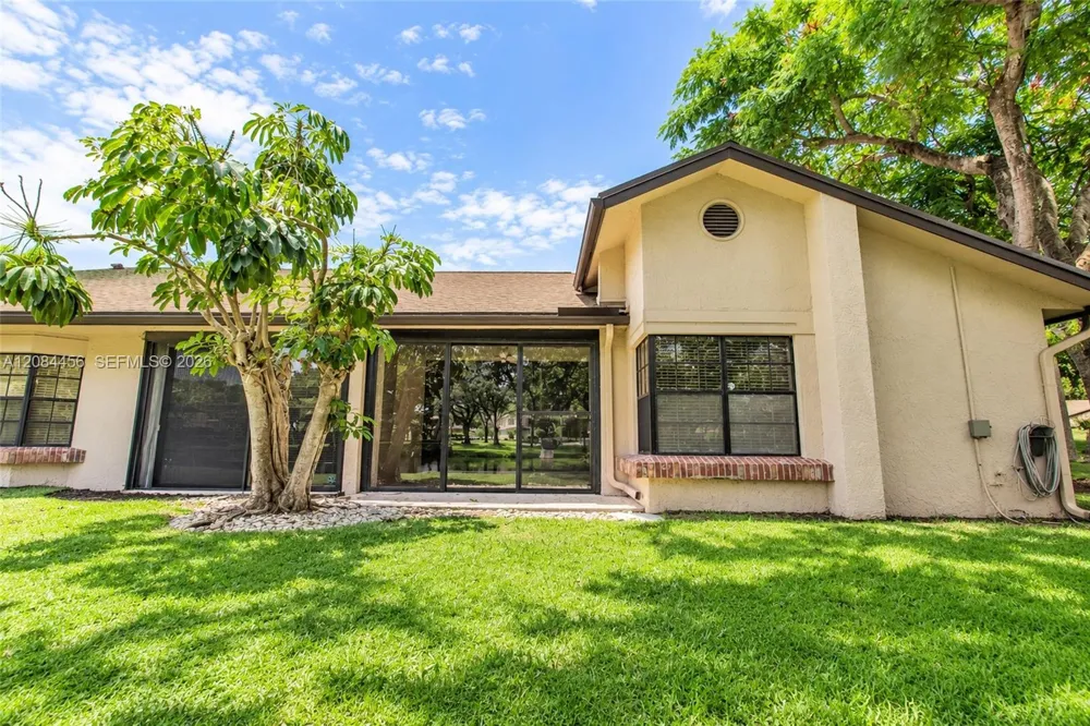 5289 Fairway Woods Dr #2911 Delray Beach, FL 33484