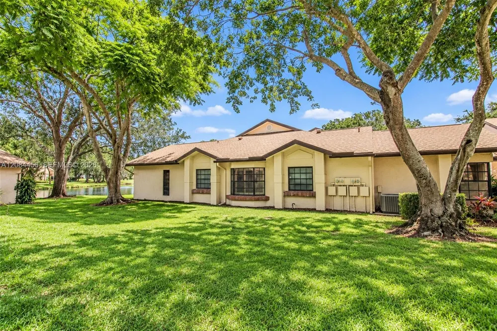 5289 Fairway Woods Dr #2911 Delray Beach, FL 33484