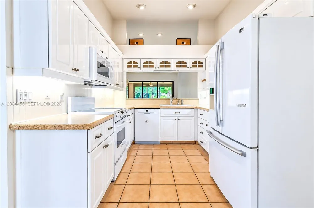 5289 Fairway Woods Dr #2911 Delray Beach, FL 33484