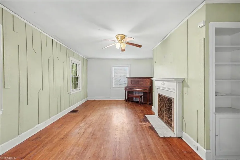112 Erwin Street Mocksville, NC 27028
