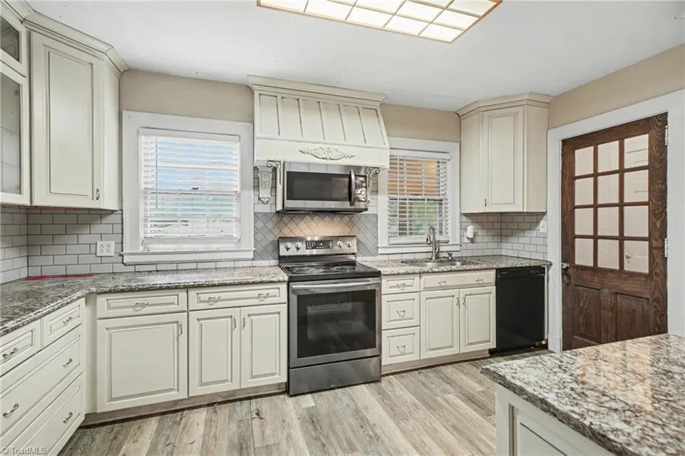 112 Erwin Street Mocksville, NC 27028