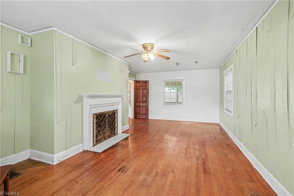 112 Erwin Street Mocksville, NC 27028
